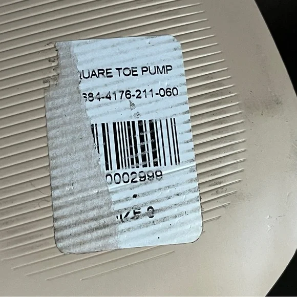 Gabrielle Union Niketa Vegan Leather Square Toe Pumps - Size 6 - Picture 14 of 14